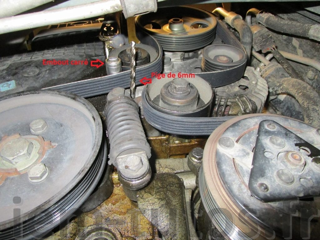 Changement de la courroie accessoire d’une Peugeot 206 essence 1.4L IEM tutos